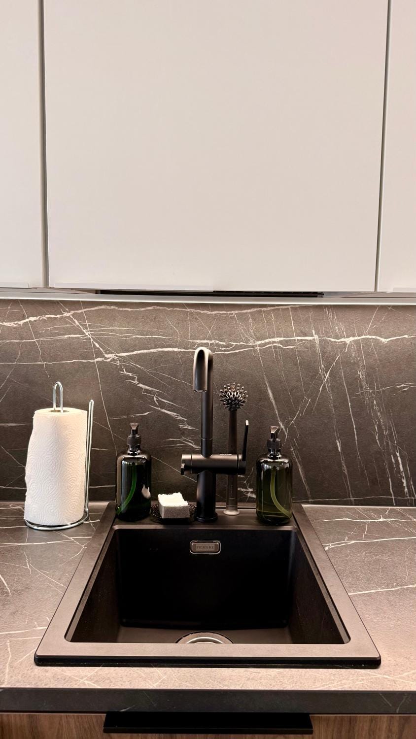 Coffee/tea facilities, Kitchen or kitchenette