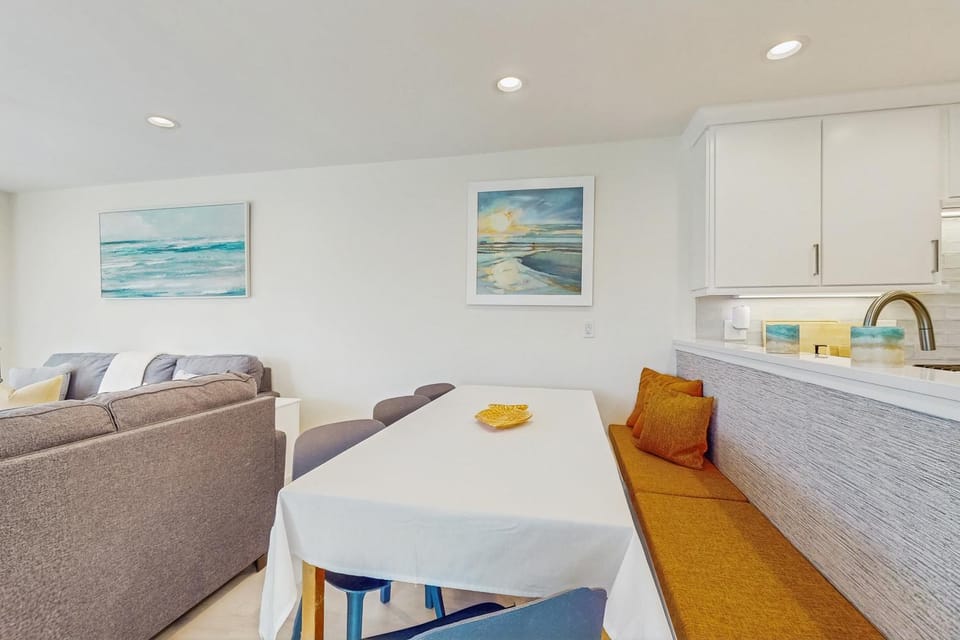 HB301 Seabreeze - Gated Community House in Holden Beach