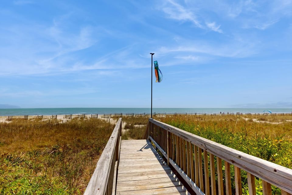 HB31 Beau's Home House in Holden Beach