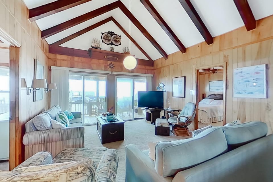 HB36 Best Hall Around House in Holden Beach