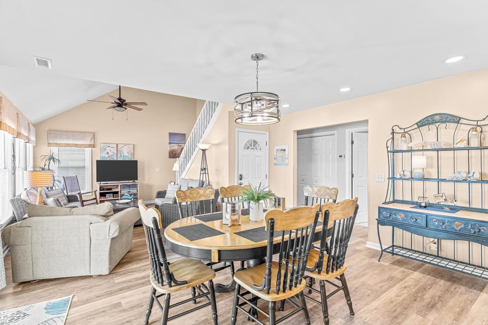 HB43 Blue View House in Holden Beach