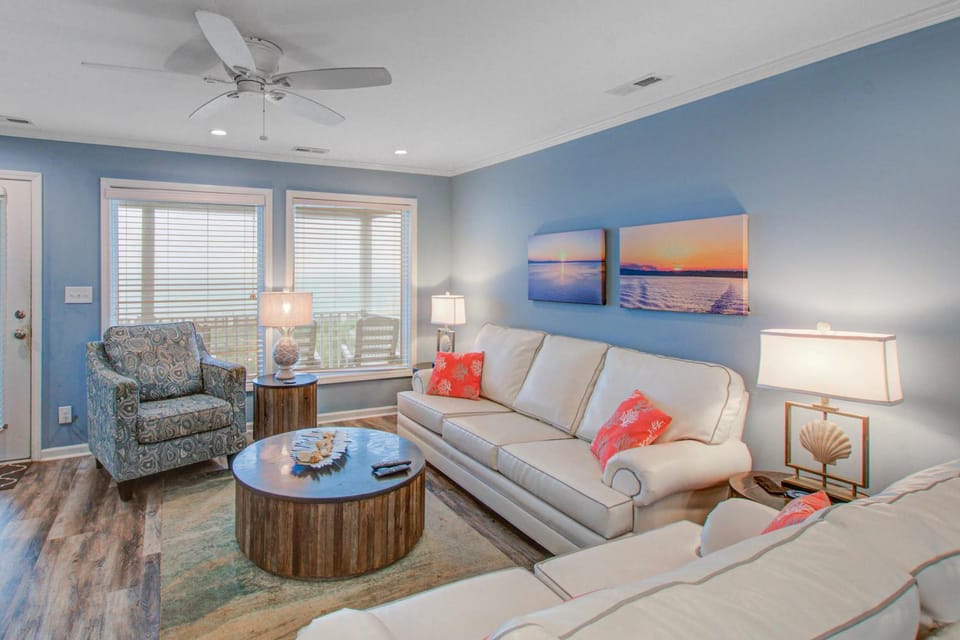 HB33 Beaver's Place W House in Holden Beach