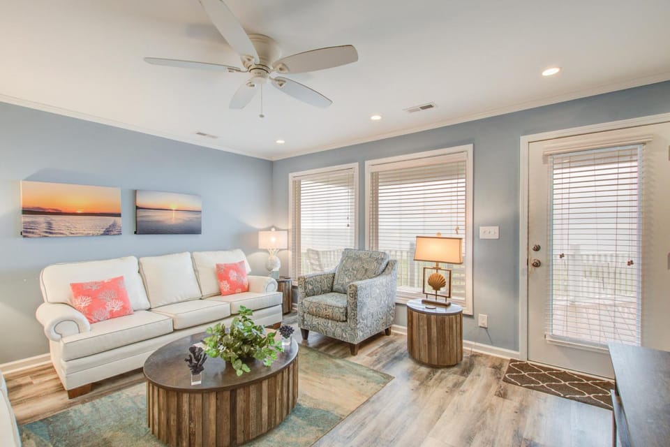 HB32 Beaver's Place E House in Holden Beach