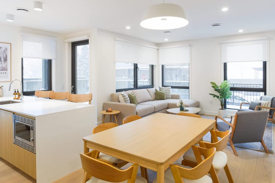 Summit Central Apartment in Revelstoke