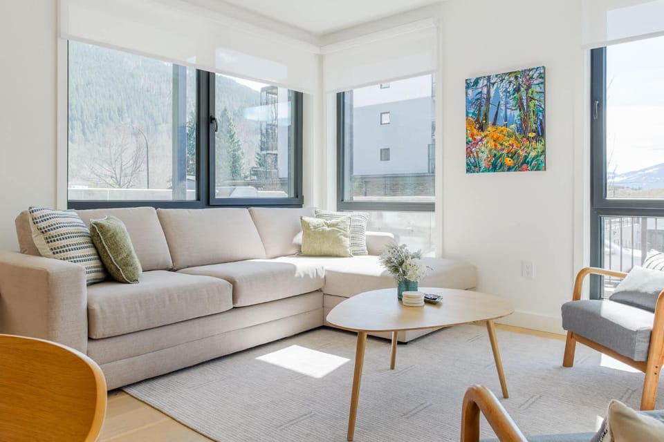 Summit Central Apartment in Revelstoke