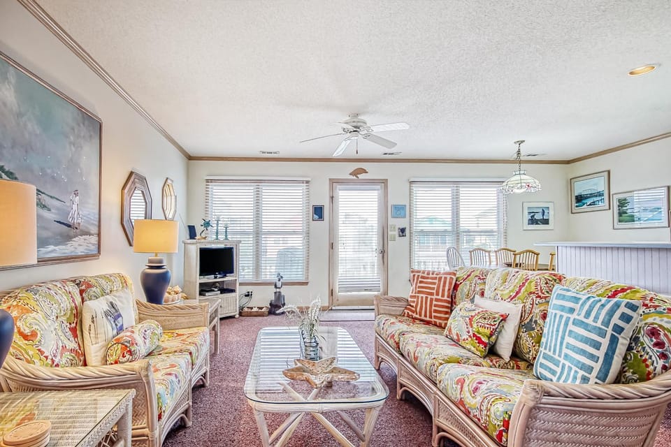 HB64 Club Ed House in Holden Beach