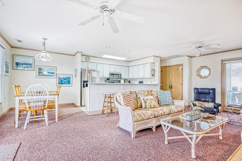 HB64 Club Ed House in Holden Beach
