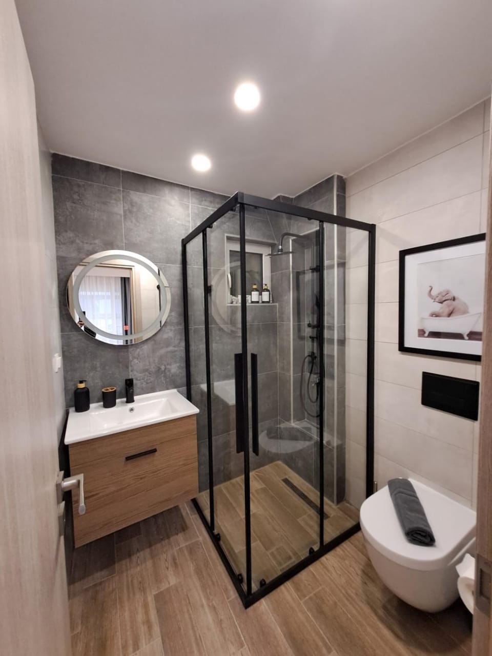 Bathroom, Bath