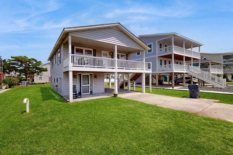 HB79 Dreams Come True House in Holden Beach