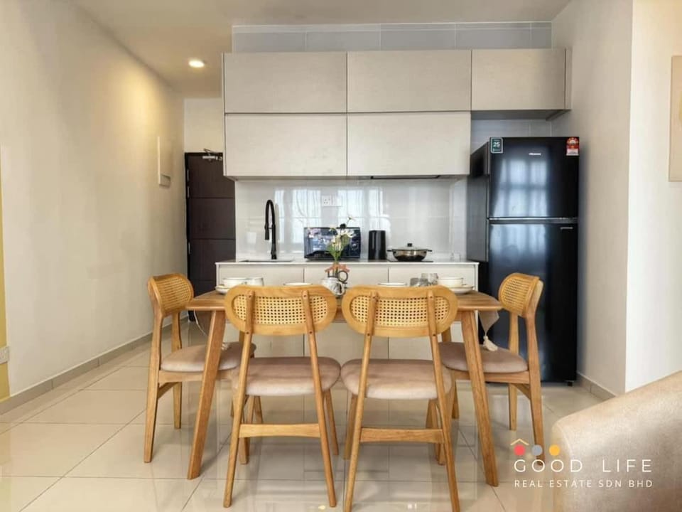 Space Residency 2BR KSL Mall Shops Foods Around Apartment in Johor Bahru