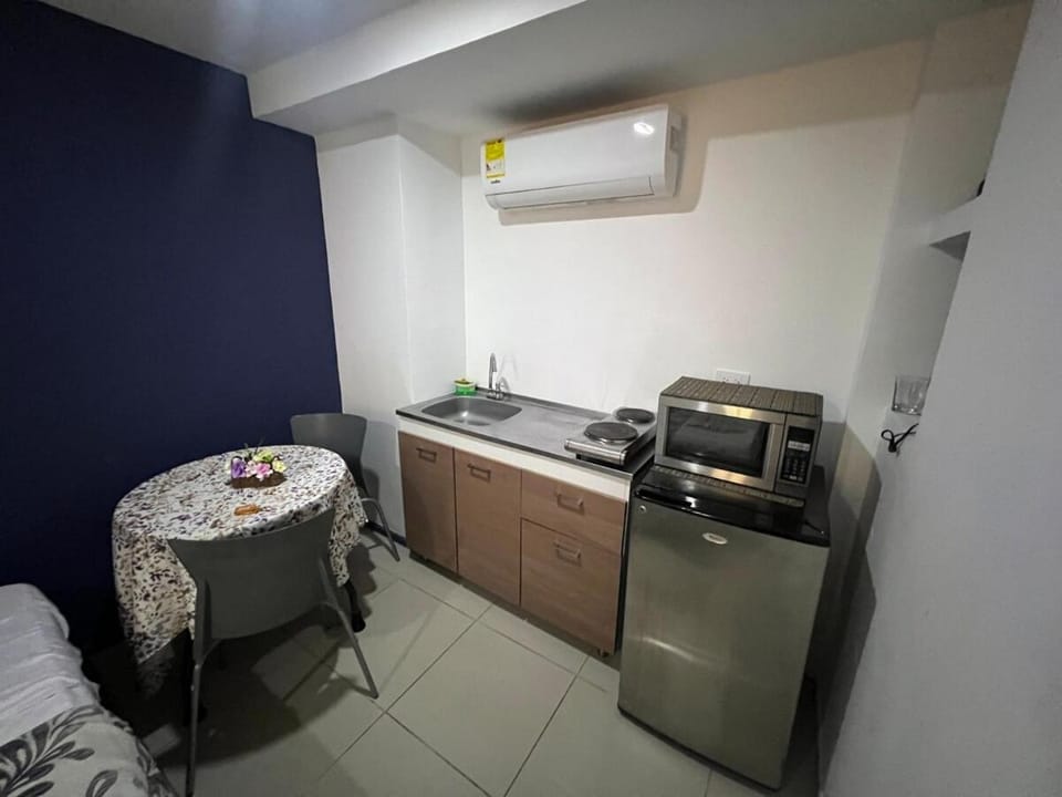 Apartaestudio con cocina dentro centro comercial Apartment in Risaralda