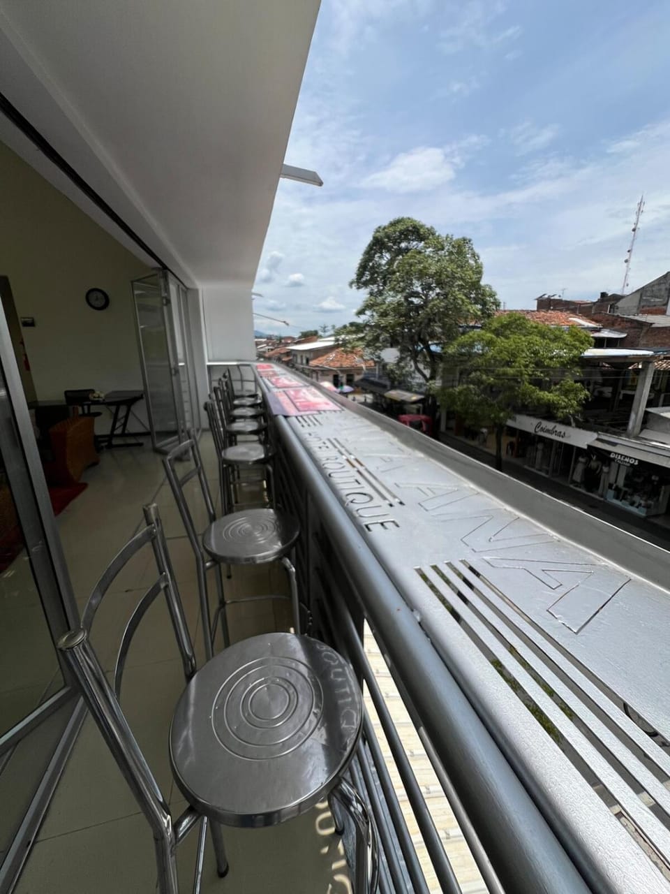 Apartaestudio con cocina dentro centro comercial Apartment in Risaralda