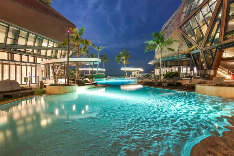 Pool view, Swimming pool, Swimming pool