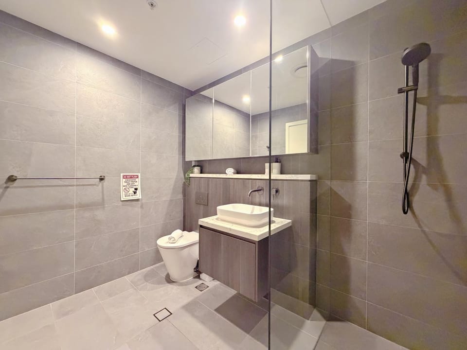 Panoramic Harbour View Apartment at Olympic Park Apartment in Lidcombe