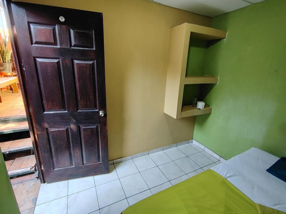 Rooms libertad Bed and Breakfast in San Salvador