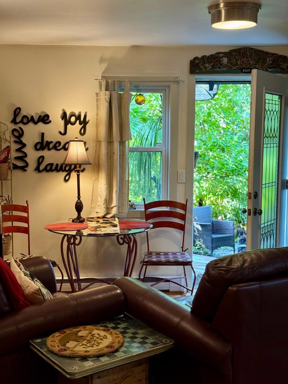 Seating area, Dining area, Garden view