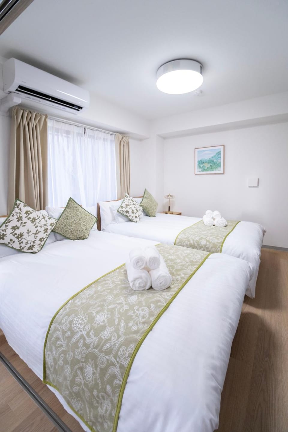 Bed, Photo of the whole room, Bedroom, towels, air conditioner
