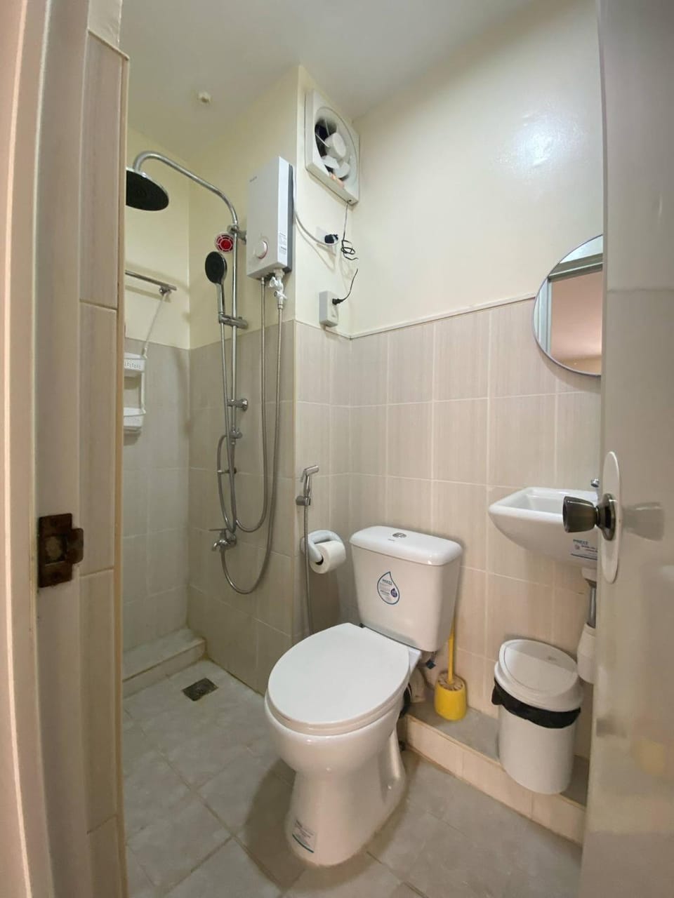 Las Fallas Staycation Apartment hotel in Santa Rosa