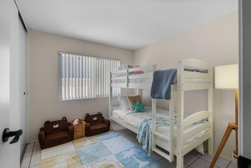 Bay View by Coastline Vacation Rentals House in Pacific Beach