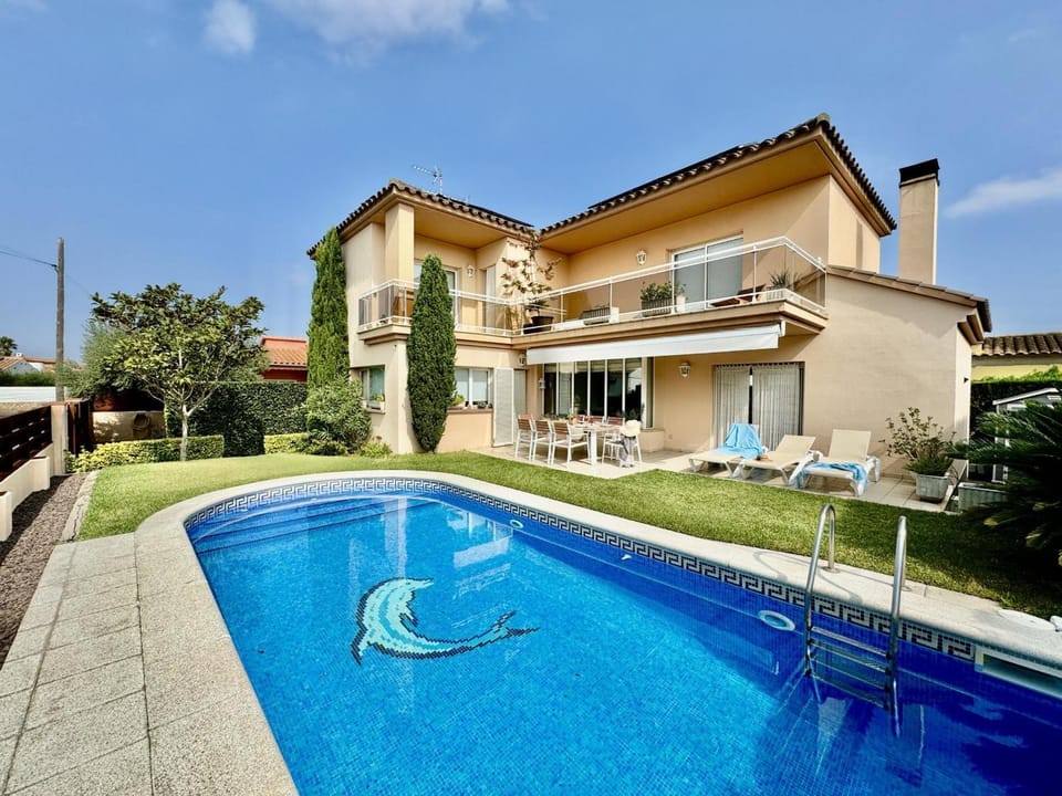 Can Noguera: Casa familiar con piscina cerca de l'Escala - HISP-7-87 Villa in Baix Empordà