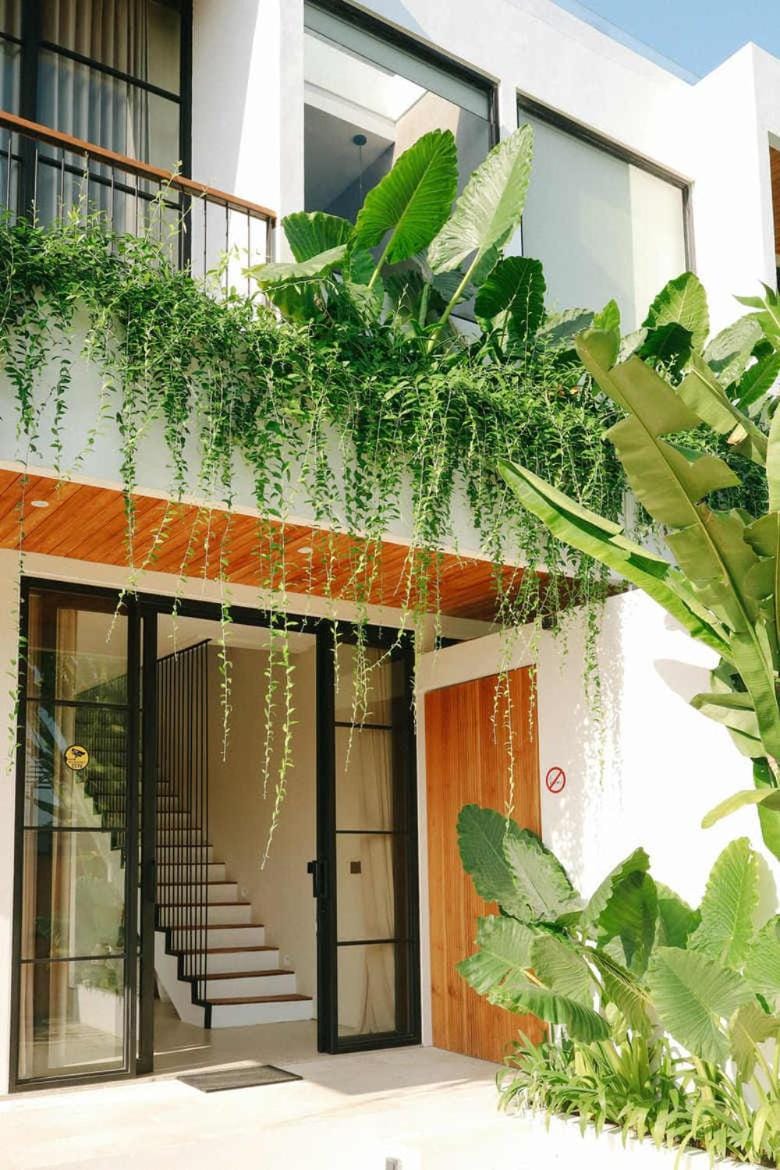 Mia Villa Modern Tropical 2BR Villa in Pererenan Villa in North Kuta