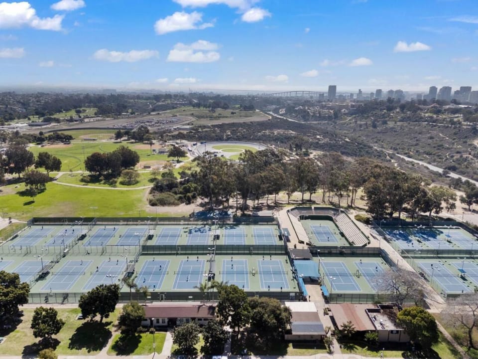 Parkside by Coastline Vacation Rentals House in San Diego
