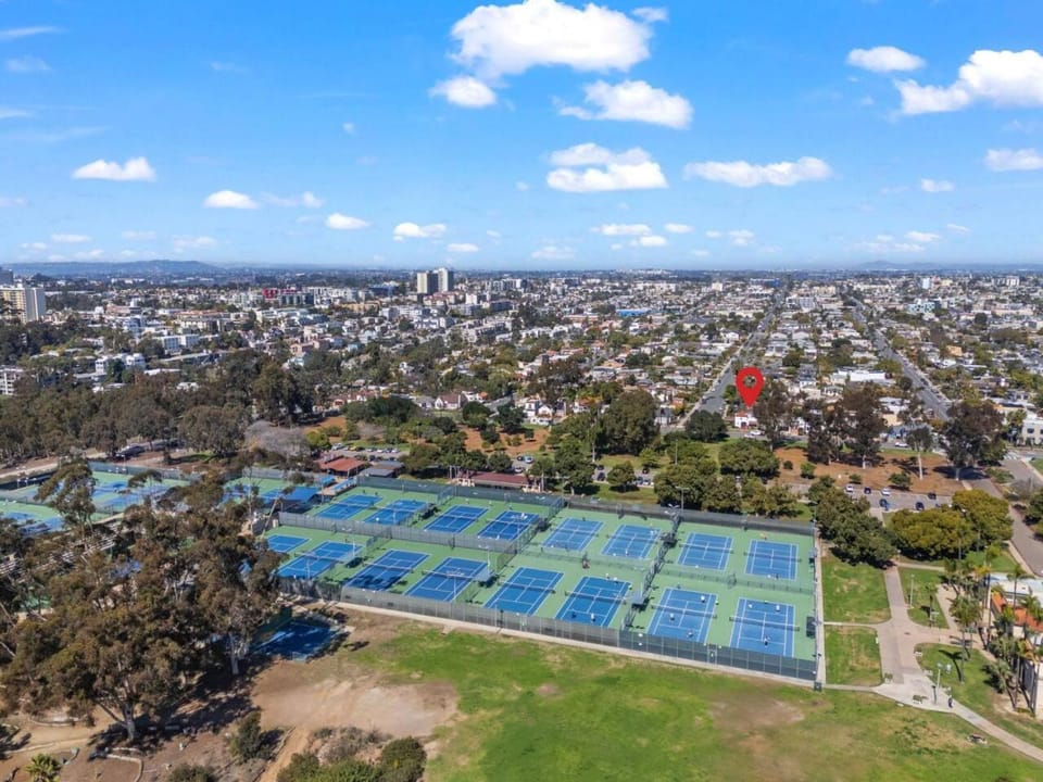 Parkside by Coastline Vacation Rentals House in San Diego