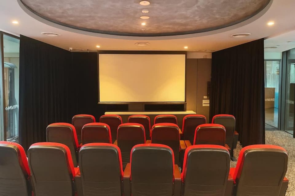 Meeting/conference room