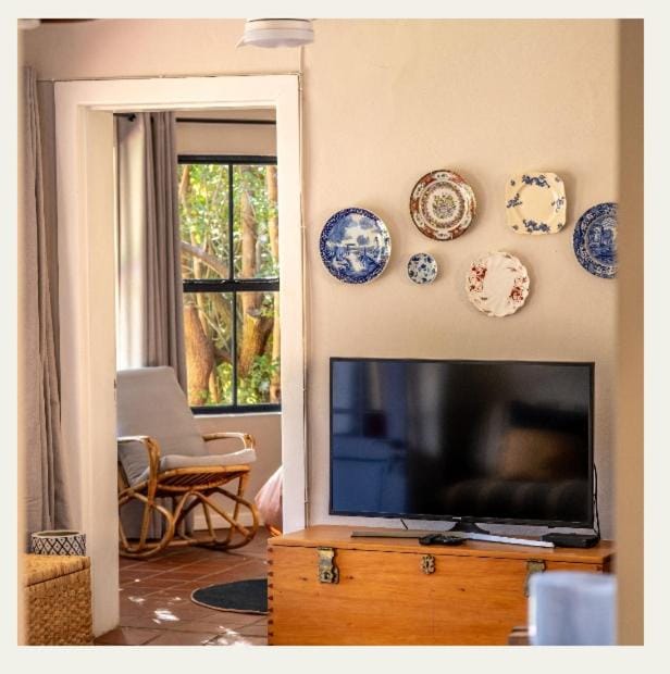 Kerala Cottage - farm charm inspired self-catering House in Western Cape