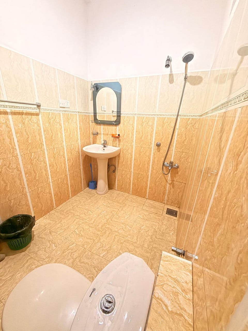 Shower, Toilet, Bathroom