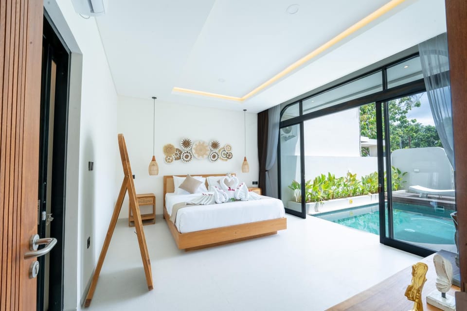 Bedroom, Swimming pool