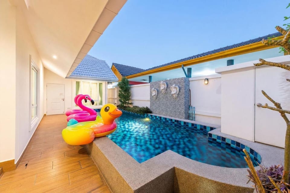 Property building, Day, Evening entertainment, Pool view, Swimming pool
