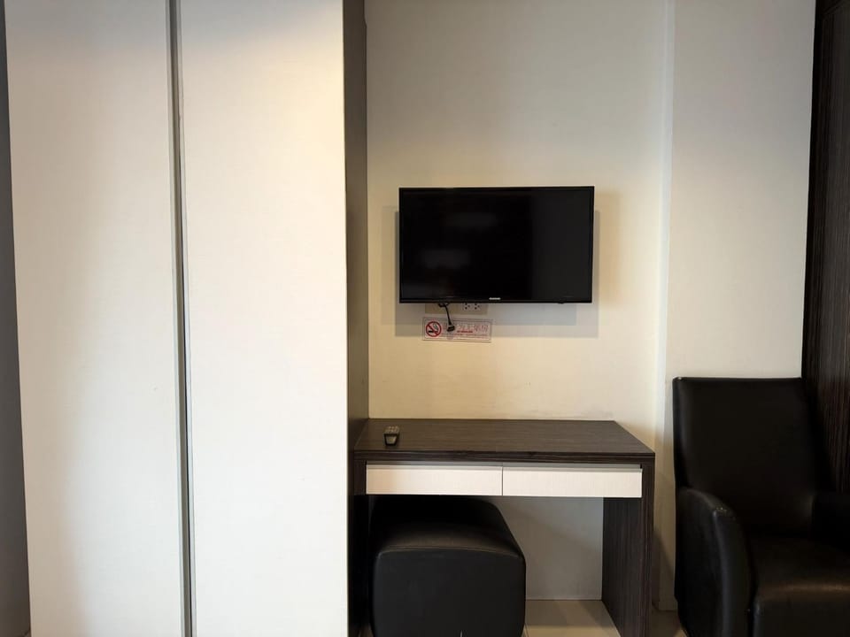 Communal lounge/ TV room, TV and multimedia