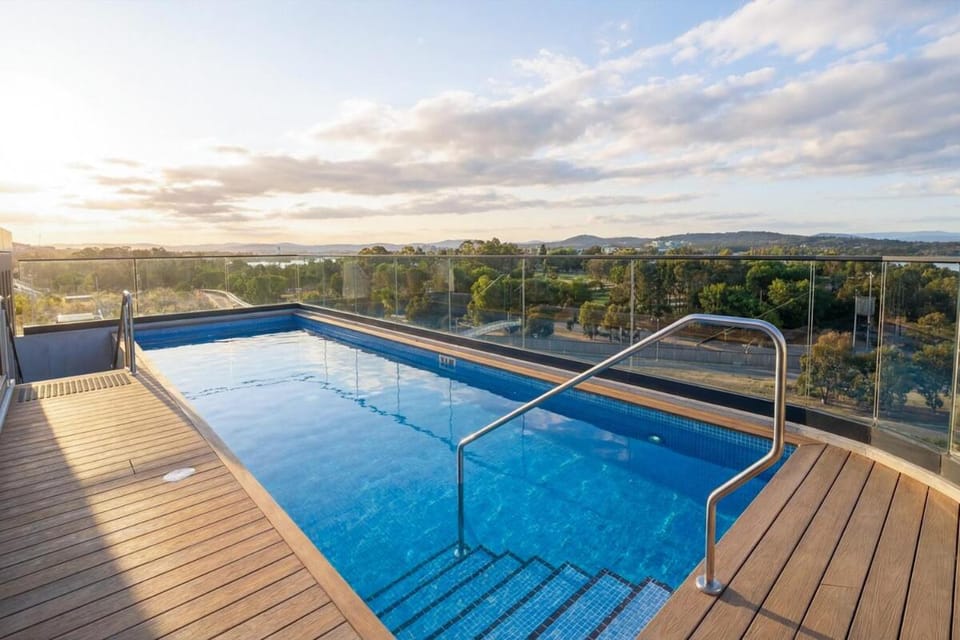 City Heart 1-Bedroom Steps from Lake with Parking Apartment in Canberra