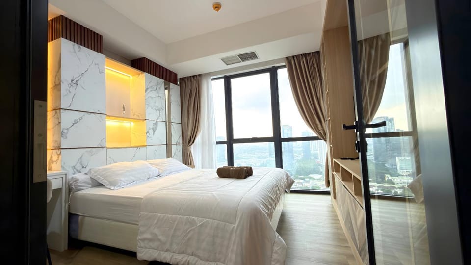 Bed, Photo of the whole room, Bedroom, towels, wardrobe, air conditioner
