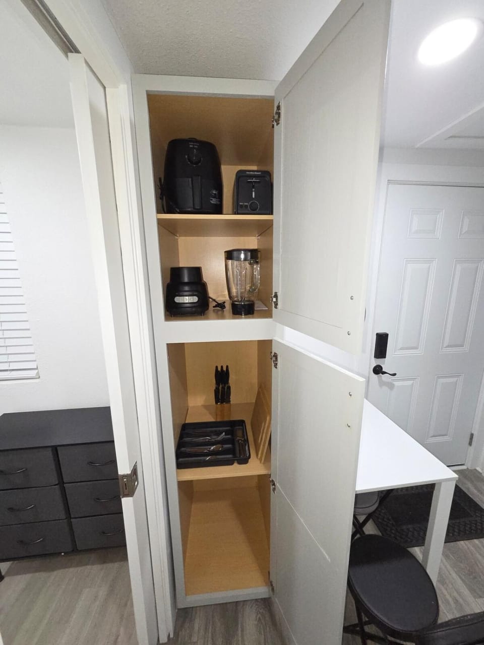 Extraordinary Tiny House, Beautiful neighborhood Apartment in Cypress