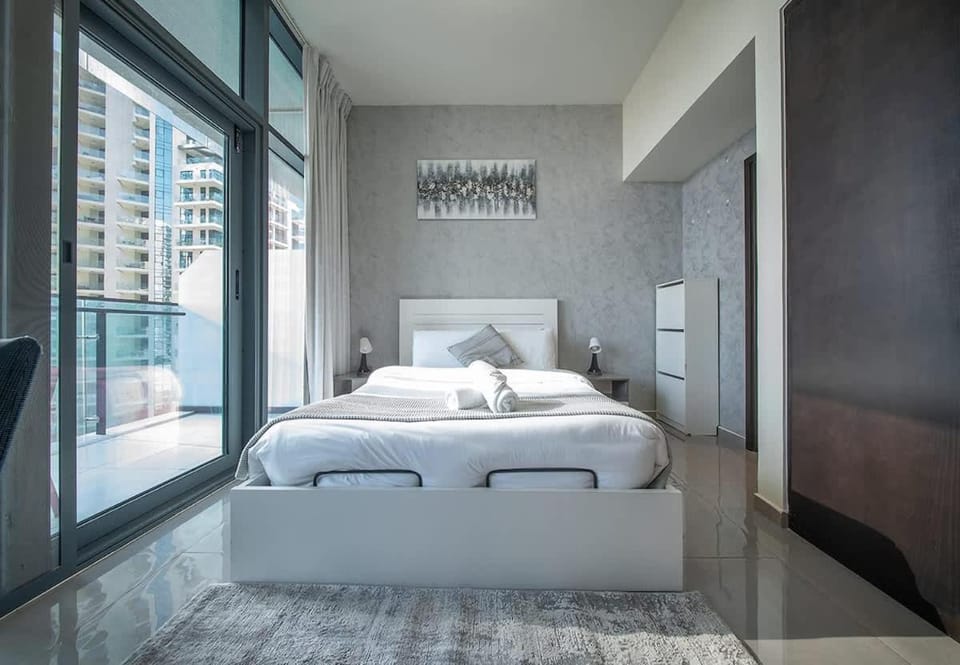 Contemporary 2BR Apartment in Merano Tower, Business Bay Apartment in Dubai
