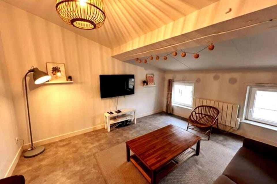 TV and multimedia, Living room, Seating area