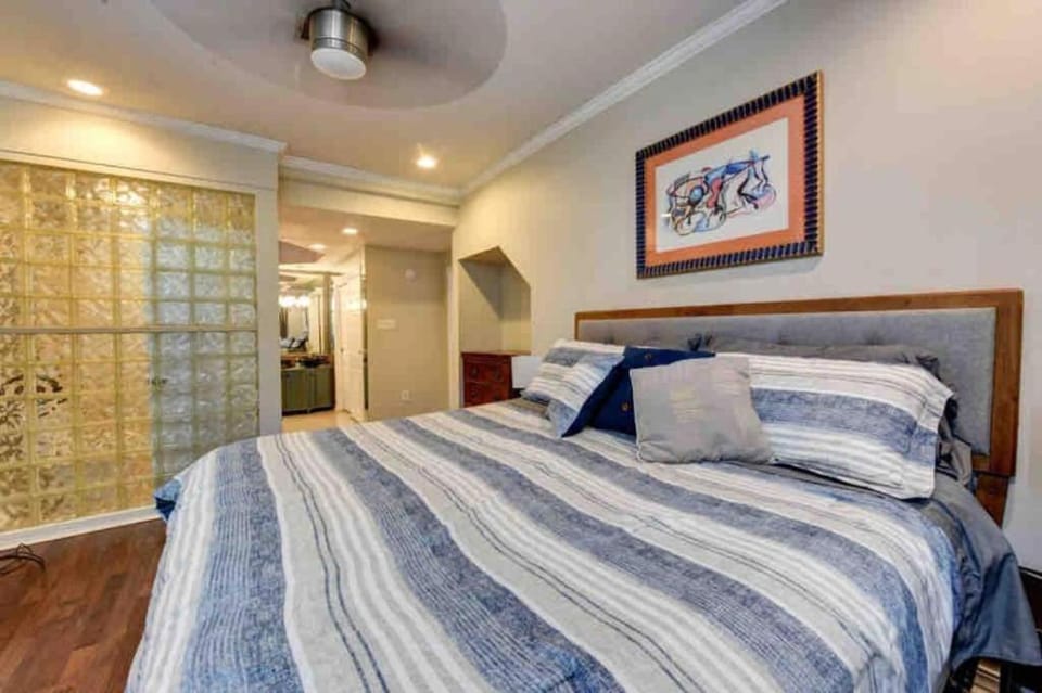 Studio - French Quarter's edge Apartment in Faubourg Marigny