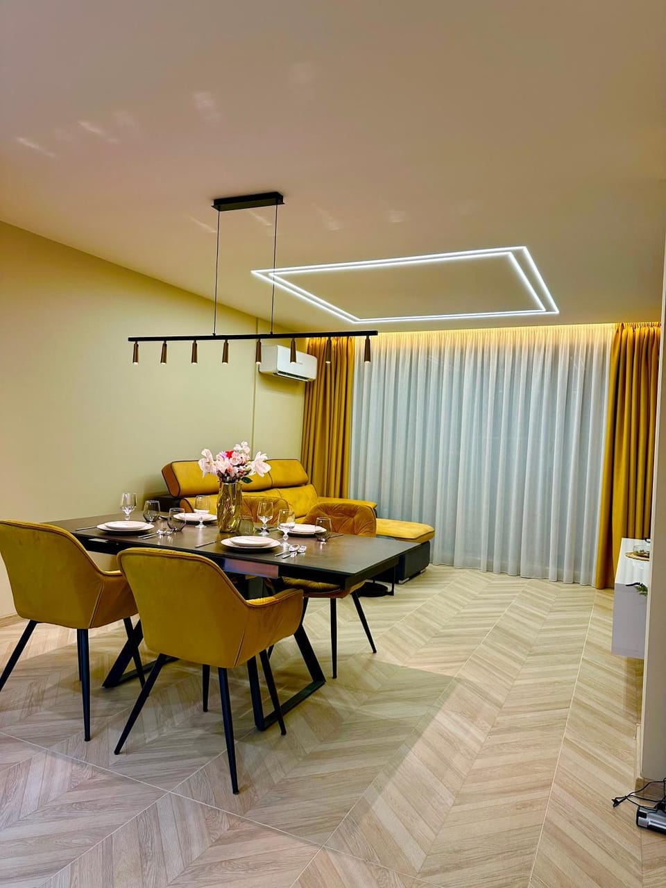 Regatta Park 1BR Exclusive Suite Parking Included Apartment in Plovdiv