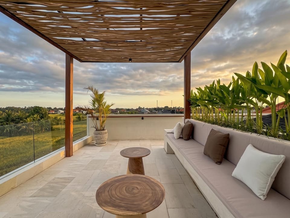 Previere Ubud - 3BR Villa with Pool and Ricefield View Villa in Abiansemal