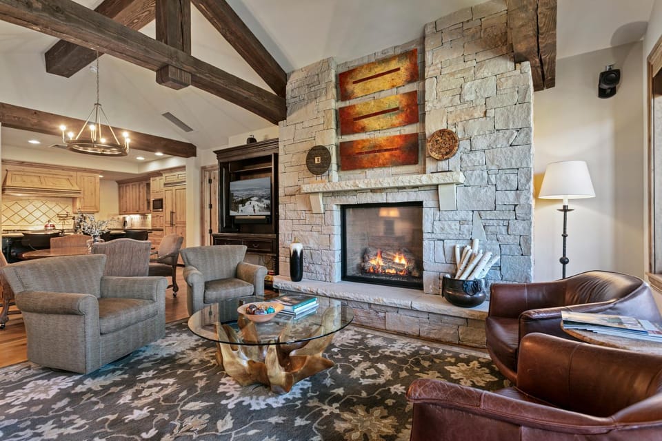 Ski-In Ski-Out Deer Valley Escape condo Apartment in Park City
