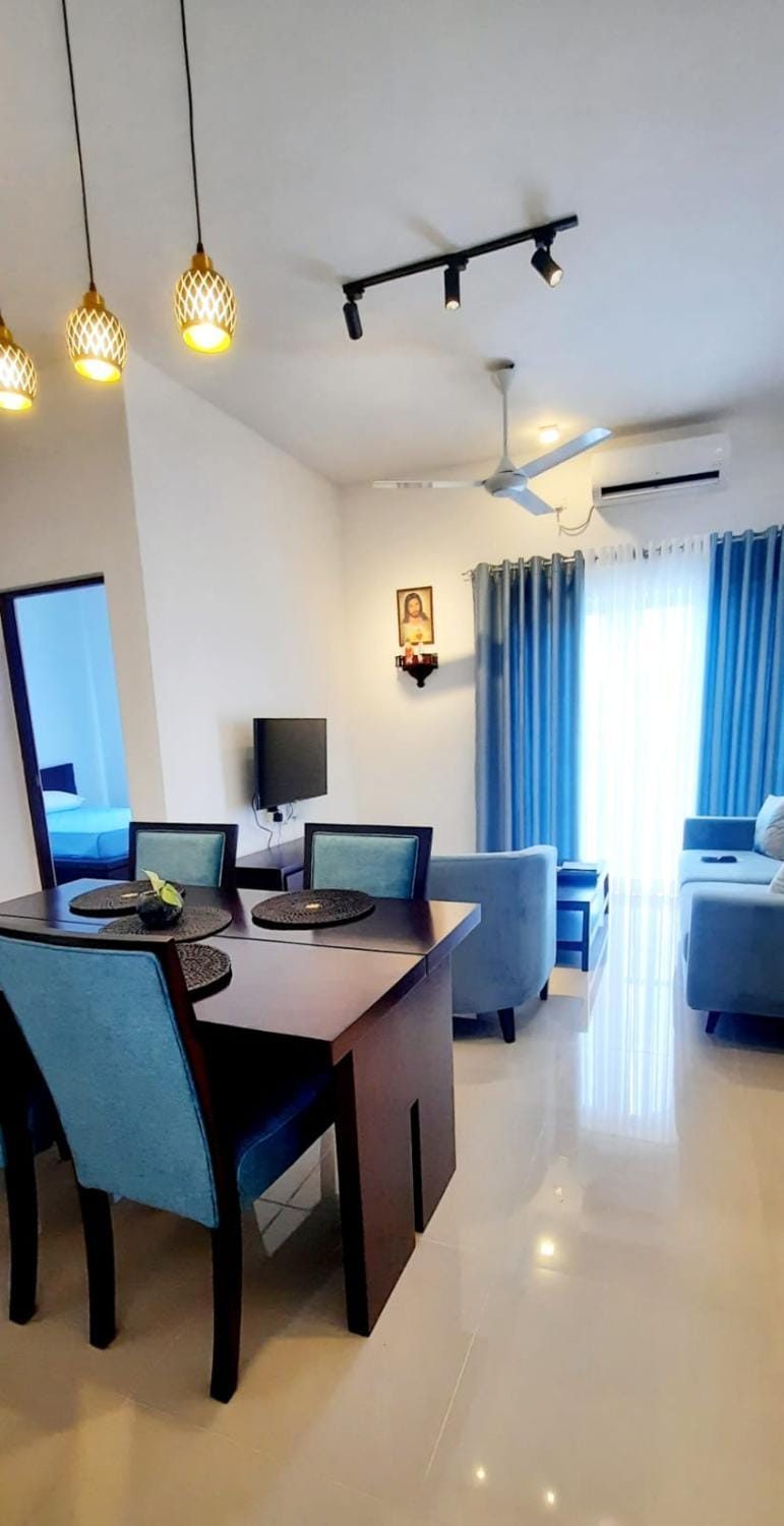 Living room, Seating area, Dining area, air conditioner
