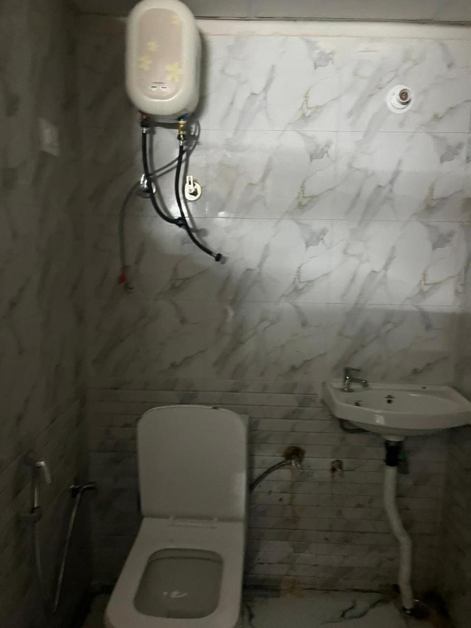 Raunak residency Hotel in Noida