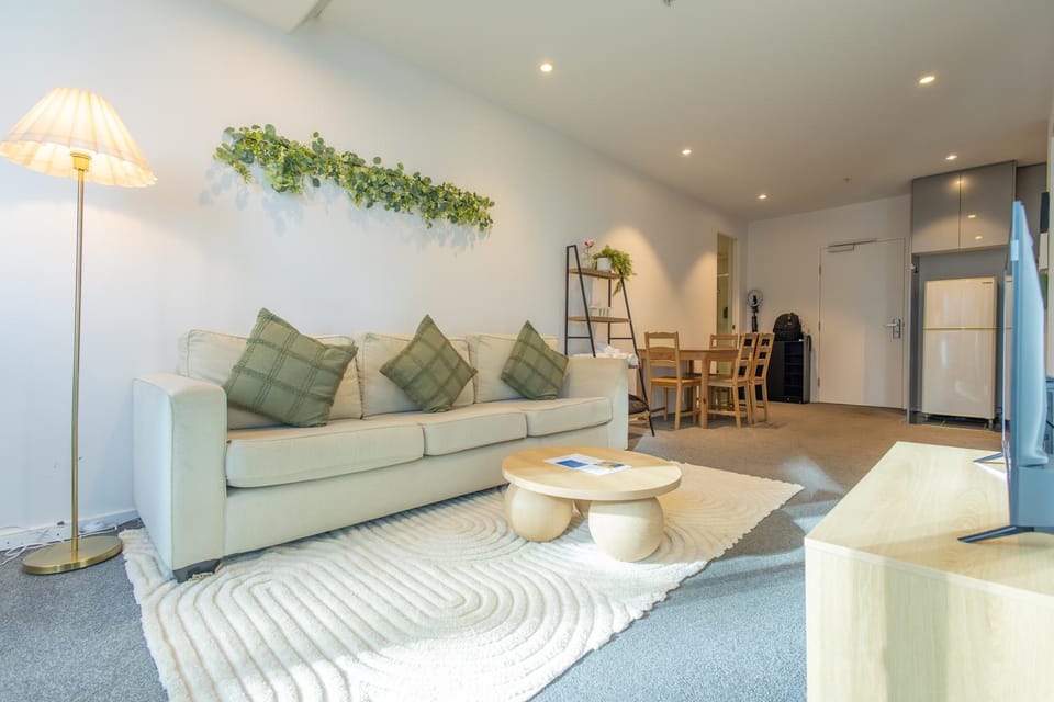 Southbank Heights - Onsite Parking Available Apartment in Southbank