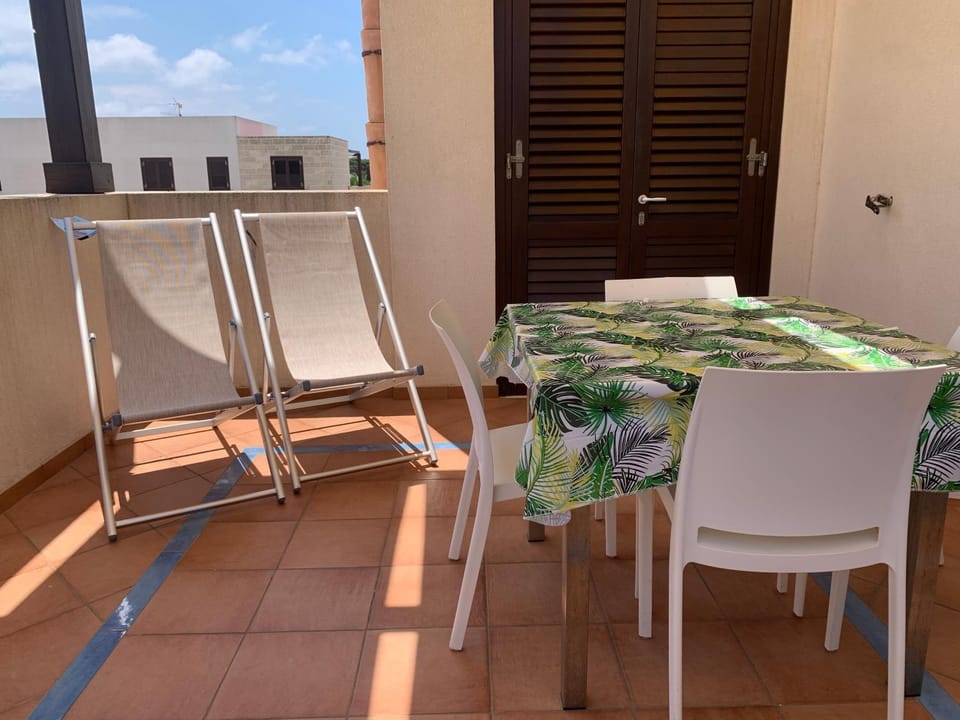 Property building, Balcony/Terrace