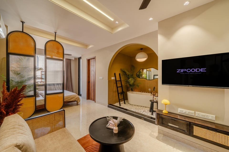 Living room, Bath