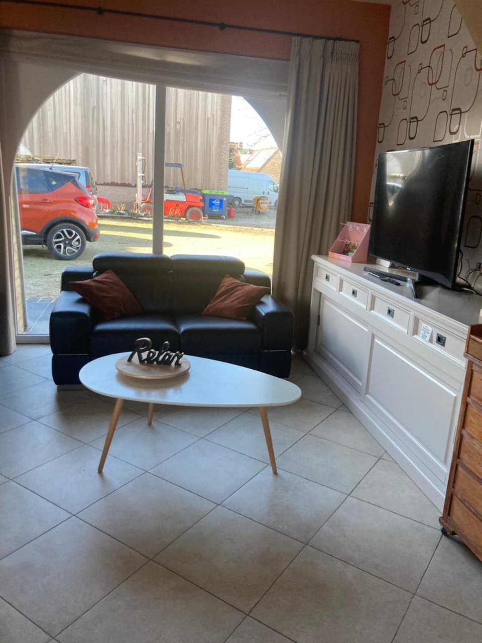 TV and multimedia, Seating area, Evening entertainment