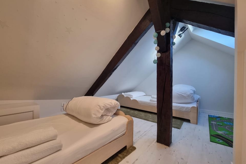 Le Bois Bleu 3rd Floor Elegance & Comfort in the Heart of Honfleur Apartment in Honfleur