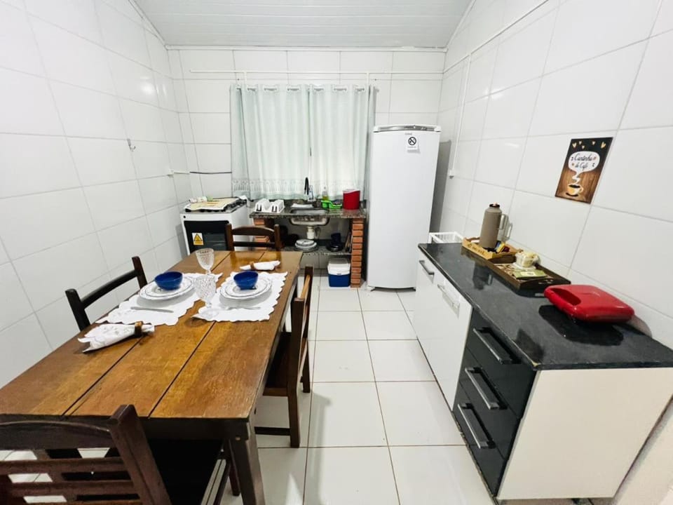 Chale Aconchegante Privativo com Varanda Churrasqueira e Decoração - Sitio Pauletto - Pet Friendly House in State of São Paulo